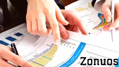 Does Invesco’s Real Estate Debt Surge to US$3.2 Billion Reshape the Bull Case for IVZ?
