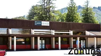 Larkspur Residents Annoyed by Empty Grocery Store